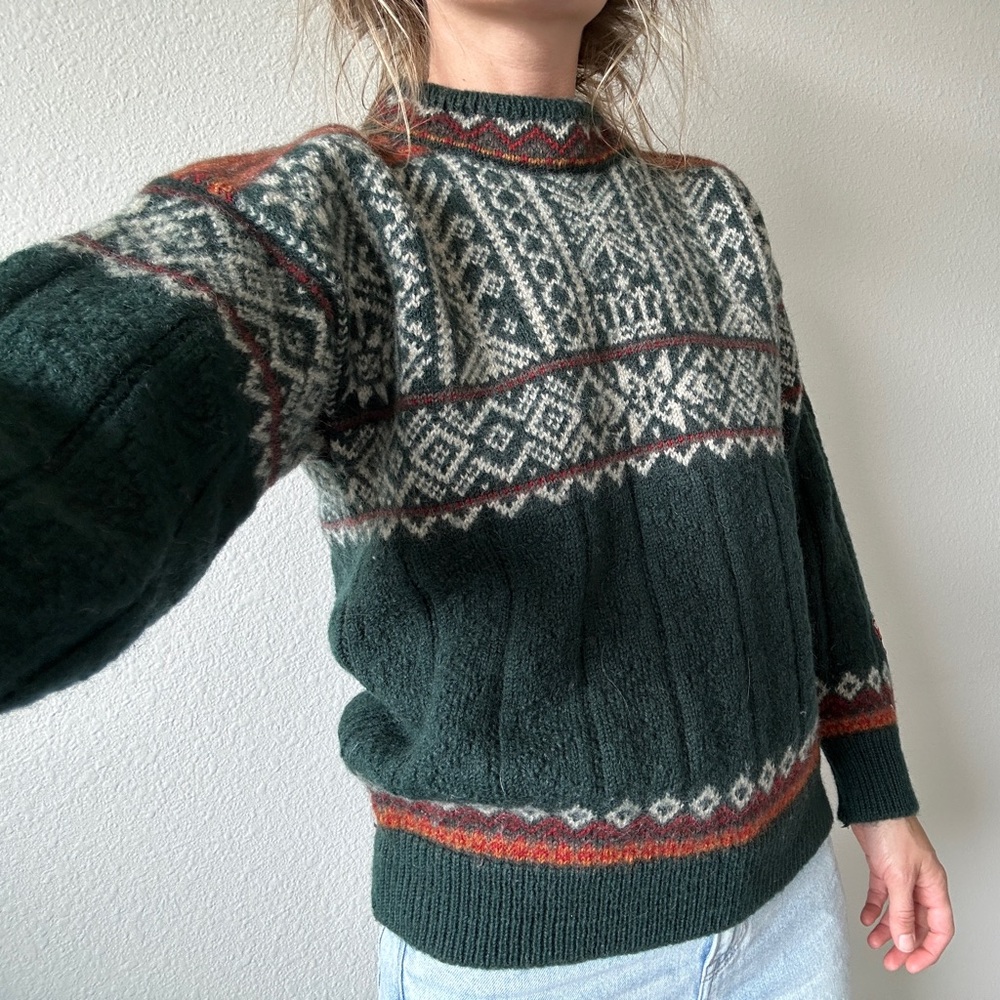 Dale of Norway Green and Red Crew Neck Sweater